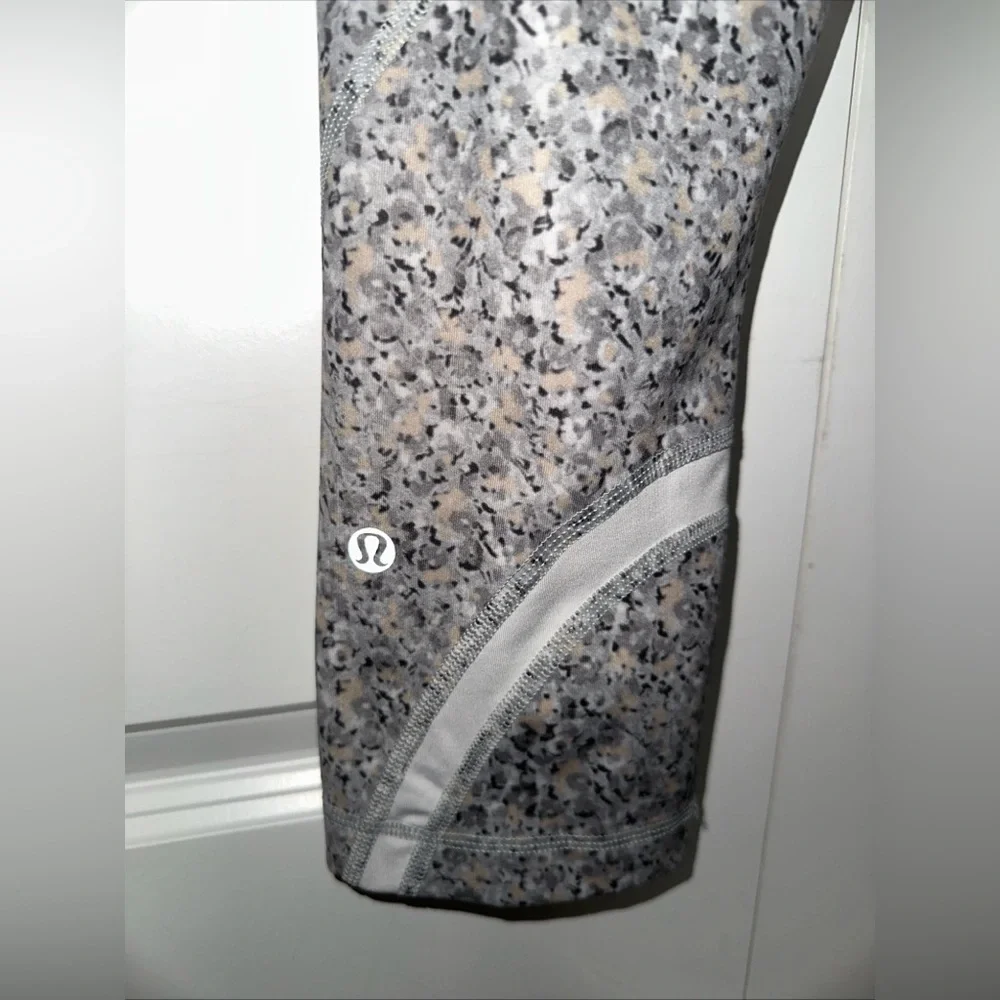 Lululemon Run Inspire Crop II Luxtreme Leggings Size 6